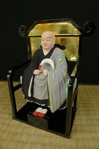 X619 木製彩色 曹洞宗開祖 高祖承陽大師座像 道元禅師 高さ19cm 細密彫刻 仏教美術/60