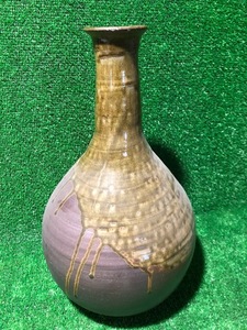 【委託品】壺　花瓶　陶器　　オブジェ　骨董品　陶芸　工芸　焼物