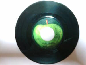 Mary Hopkin : Temma Harbour / Lontano Dagli Occhi ; USA Apple 7 inch 45 // 1816 ( MFD. BY APPLE RECORSD INC. on Side B )