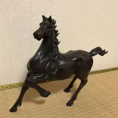 高級な鉄製　迫力のある馬の置物　アンティーク　骨董品