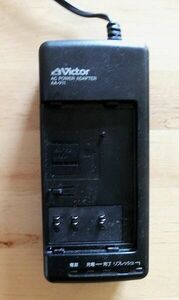 Victor AA-V11 充電器