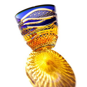 Jewel Kiriko 立涌紋様の酒杯　琥珀瑠璃