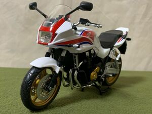 HONDA CB1300 SUPER BOLD