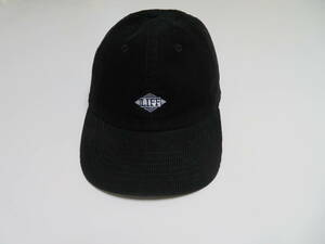 【送料無料】美品 ニューハッタンnewhattan LIFEデザイン ブラック系色 メンズレディース スポーツキャップ ハット 帽子 1個