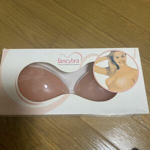 ヌーブラ　fancybra 