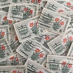 おしゃれな外国切手　カナダ　花と紋章　50枚　海外切手　紙もの　古切手