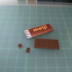 Rn32　リーメント　ミルクチョコレート　明治のチョコで至福のおうち時間　ミニチュア　フィギュア　食品サンプル　板チョコ