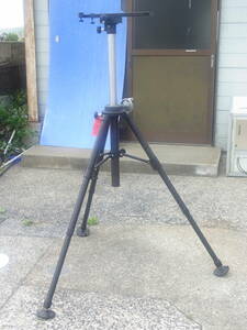 (B907) 美品 メーカー不明 アメリカ製 62~156.5cm 撮影 11.5m 三脚 自在 調整可能 撮影 アクセサリー カメラ