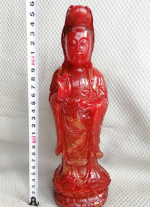 清代　紅い田黄石彫りの観音菩薩像