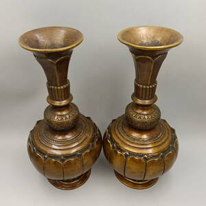 中國 清代 銅製 蓮華花瓶一対 花器 時代物 中國古美術 極細工 置物 賞物 擺件 中国唐物 BD87
