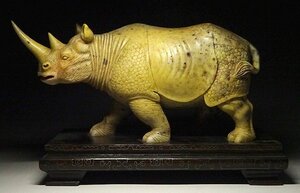 緑屋z■ 中国古玩　寿山石 石彫　犀牛 置物　象嵌台　重約7.56kg　唐物 時代物　i9/3-6886/11-3#120