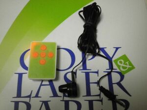 THE GREEN X ORANGE SIMPLE TYPE MP3 PLAYER WITH EARPHONE COMBO NEWLY FREESHIPMENT(minimum only) NO1