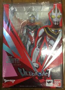 新品 ウルトラアクト ウルトラマンガイア V2