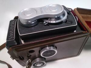  Yashicaflex・ 二眼カメラ・ケース付き・レトロ・インテリア・古い割にキレイだと思います
