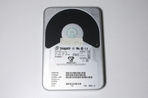 Z13 【中古】 Seagte ST3854A 3.5Inch Ide Hard Drive 852MB
