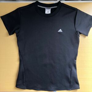 adidas アディダス ブラック 半袖Tシャツ