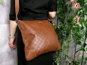 ●超美品●GUCCI グッチ●メンズ●グッチシマ●ロゴ型押し●カーフ レザー 本革●ショルダー バッグ●ブラウン●SV金具●A4 収納●Js45991