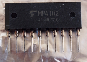 【送料無料・未使用品】 MP4102（東芝セミコンダクター社　NPNパワーダーリントントランジス4回路入り）1個