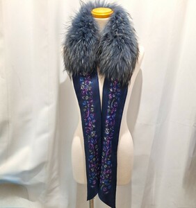 D(0520c6) LOEWE ロエベ ファー ストール シルク 100%スカーフ 花柄 ブルー系 イタリア製 レディース ファッション 小物 