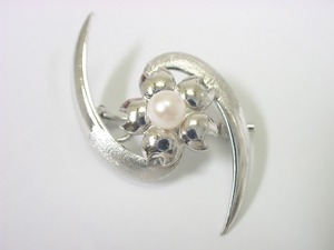 SILVER シルバー製 田崎真珠 花デザイン あこや真珠 バッチ （ミニブローチ)