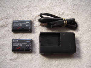 カシオ　NP-90バッテリー2個と充電器