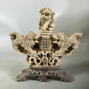 B2-506 中国美術 石彫刻 置物 獅子香炉 天然石 透かし細工 双耳