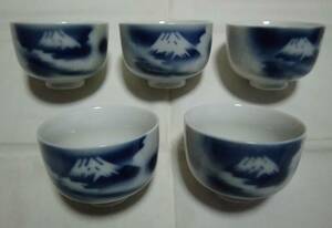 かなり古い 湯呑み茶碗 富士山柄 5客 染付 陶器 茶器 茶道具 工芸品 レトロ アンティーク