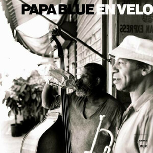 Papa Blue - En Velo / ジャケットからも伺えるような、ジャズの雰囲気を漂わす激渋なジャズ・ブレイクビーツを披露！