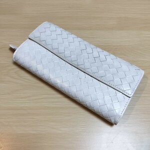 ボッテガヴェネタ BOTTEGA VENETA イントレチャート レザー 長財布 小銭入れ ホワイト 白 中古美品 1円スタート