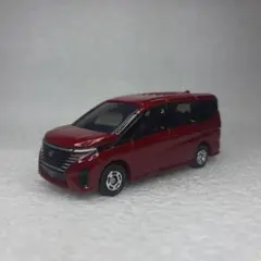 トミカ 94 日産 セレナ 初回特別仕様 1/67 スケール ミニカー