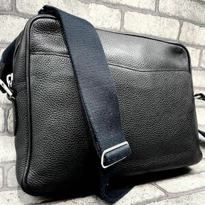 極美品/近年モデル●dunhill ダンヒル メンズ ビジネス ショルダーバッグ サコッシュ 斜め掛け 肩掛け ロゴ型押し レザー 本革 ブラック