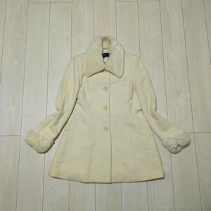 美品　ステファニー　アンゴラ100%　日本製　ファー　コート　ホワイト　Free Size　フリーサイズ　アウター　シンプル　レディース