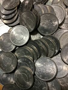 大人買い！昭和天皇御在位50年記念100円白銅貨　　概ね美品　100枚！