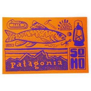 パタゴニア ソーホー ニューヨーク ステッカー 橙 PATAGONIA SOHO NYC 海外 店舗 フィッツロイ 魚 フライ ご当地 アメリカ USA NY シール