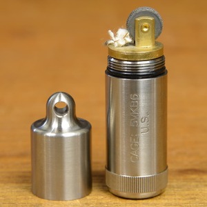 MARATAC ライター Peanut XL Lighter 防水 キーホルダー [ チタン ] マータック オイル式