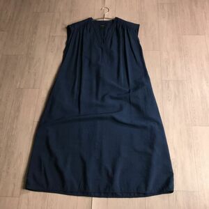 100円スタート♪ BANANA REPUBLIC バナナリパブリック　レーヨンブレンド　横幅ゆったり　体型カバー　ワンピース