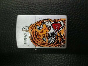 中古 ジッポー ZIPPO 2001年式 虎 トラ 寅 タイガー tiger ケース: J 01 インサイドユニット: G XVI 管理No.34820