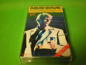 ☆VHS　ビデオ　デヴィッド・ボウイ　David Bowie 『シリアスムーンライト』 未開封☆