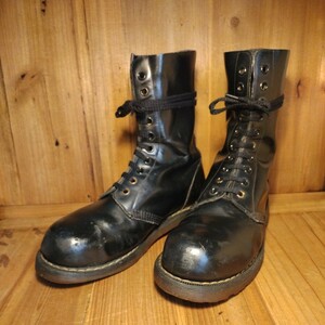 貴重 入手困難 英国製 ホワイト社 ドクターマーチン Dr.Martens ローク Loake 10ホールブーツ UK6 黒 鉄入 oi PUNK SKINS ハードコア CRUST