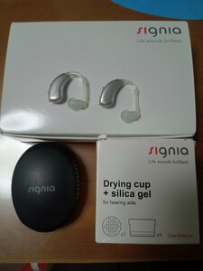 シグニア　モーション　１３ＮＸ　使用期間少ない　乾燥ケース＆シリカゲル　電池多数　SIGNIA Motion 耳掛け型　補聴器　両耳　美品