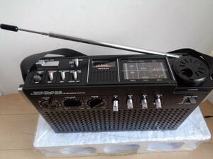 三菱 ジーガム FIC-404　ジーガム404 (JEAGAM 404) FM/MW/SW 　3バンドラジオ　美品作動整備品