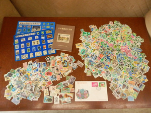 使用済 日本 海外切手 / 日本 中国 欧米 ヨーロッパ 等 世界各国 下敷き 冊子等 色々まとめて大量set レア