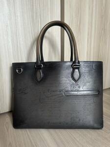 定価50,7万 Berluti Toujours Scritto Leather Tote Bag ベルルッティ トゥジュール トートバッグ ネログリージョ 最新型モデル