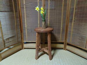 木目が美しいアンティーク調丸スツール（木製）丸椅子　花台にも