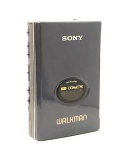 [極上美音][希少][整備品] SONY ウォークマン WM-609 (メタリックブルー) (カセット) (WM-501後継機種)