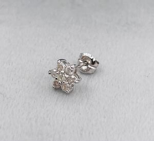 0.25ct ダイヤモンドk18WG ピアス 18金ホワイトゴールド アクセサリー 片耳のみ 重量約0.61g