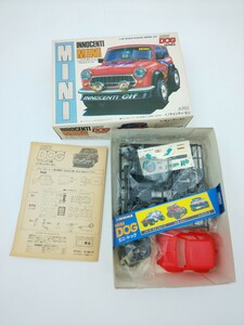 未組立☆ARII 1/36スケール イノチェンティ・ミニ MINI DOG SERIES 7 KIT NO.A427-400☆有井 INNOCENTI MINI