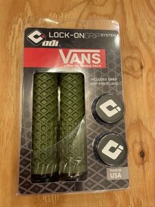 ODI グリップ VANS「バンズ」 Lock-on　 ARMY GREEN カーキ