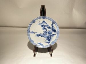 J576●皿 染付 山水風景 瑞 青花 青華 中皿 飾り皿 茶道具 置物 陶磁器 在銘 直径:約18cm