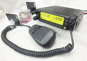 YAESU　144/430MHz　FT-8100　20W機　VV/UU機能　LED照明 　中古品